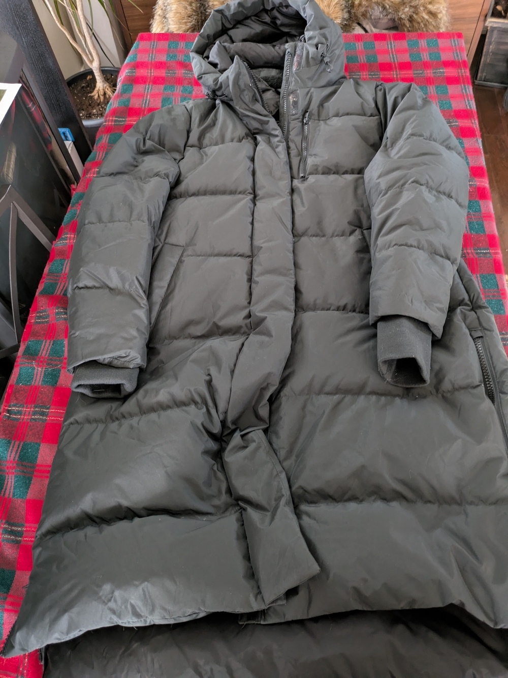 Men's Black Long Puffer Coat with Hood